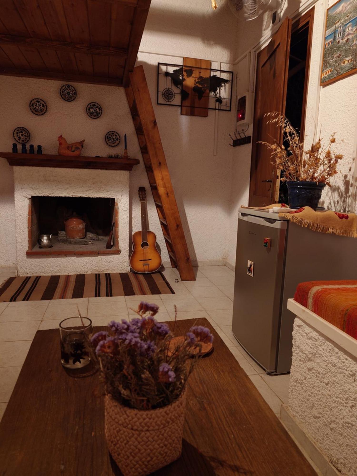 Sol'S Place Mytilene Ngoại thất bức ảnh